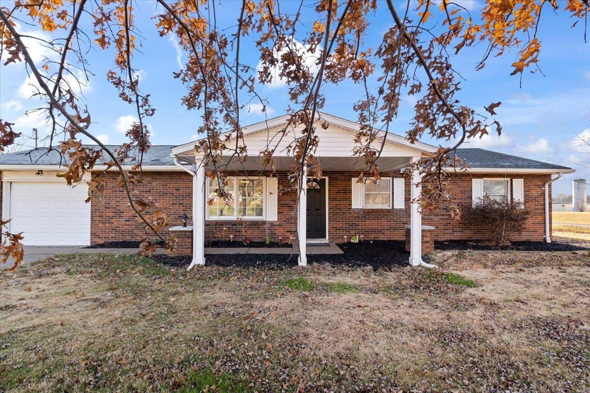 192 North Truman Road Jasper, IN 47546 - Photo 1 of 33 Gallery Image 1