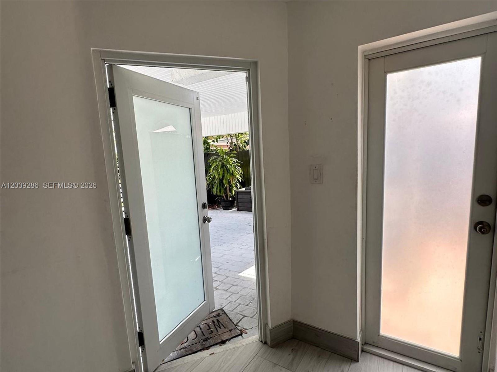 403 Southwest 89th Place Miami, FL 33174 - Photo 32 of 39 a view of a small space