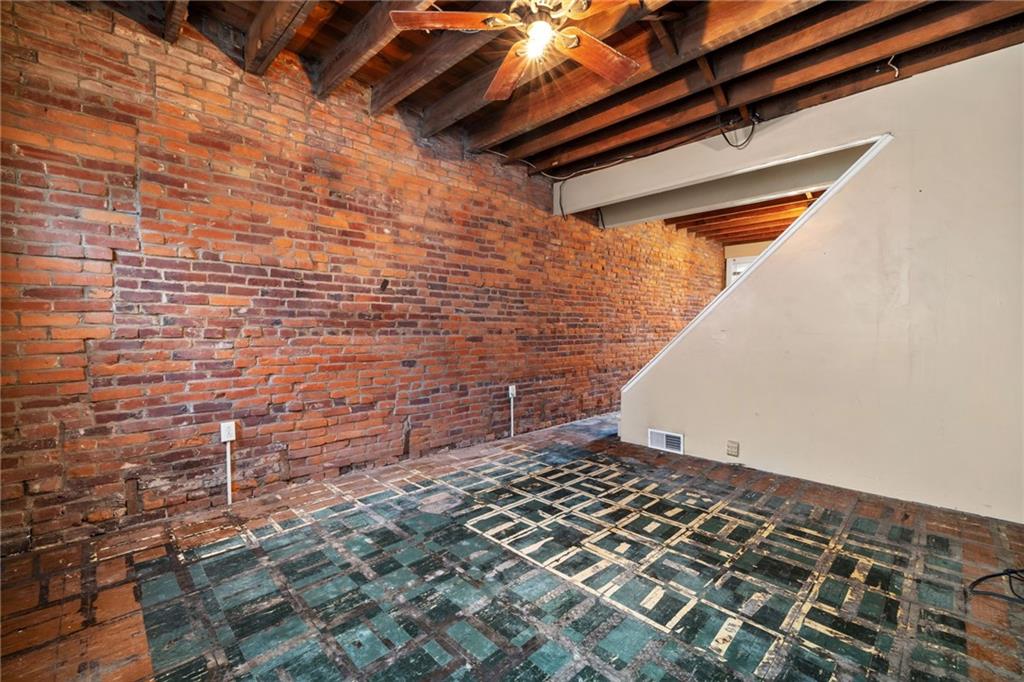 1841 Locust Street Pittsburgh, PA 15219 - Photo 11 of 35 Gallery Image 11