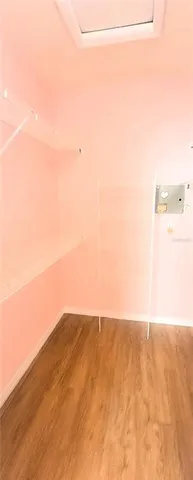 a view of a dry yard