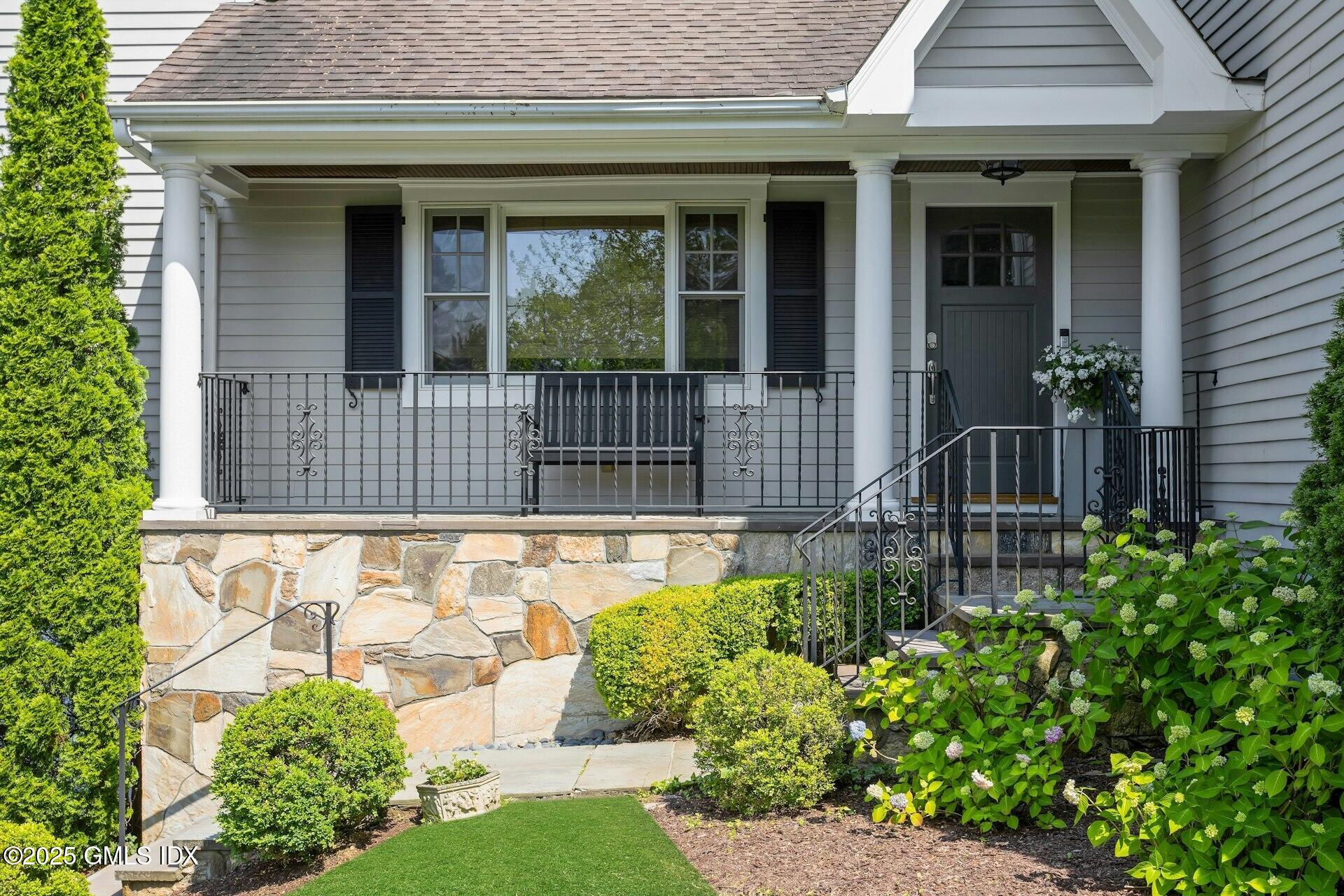 32 Meyer Place Riverside, CT 06878 - Photo 7 of 26 045-483445-_X0A3224_14178269