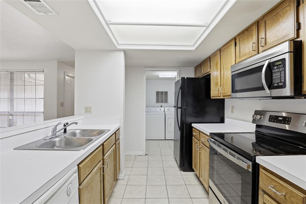 826 Southwest 57 Terrace, Unit 120Q Gainesville, FL 32607 - Photo 7 of 37