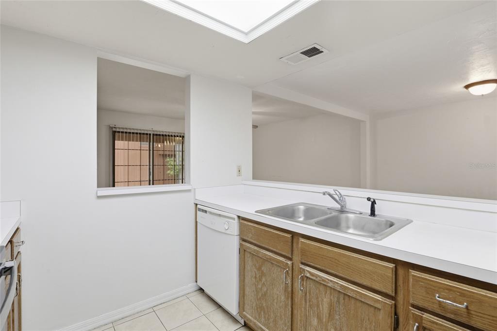 826 Southwest 57 Terrace, Unit 120Q Gainesville, FL 32607 - Photo 9 of 37