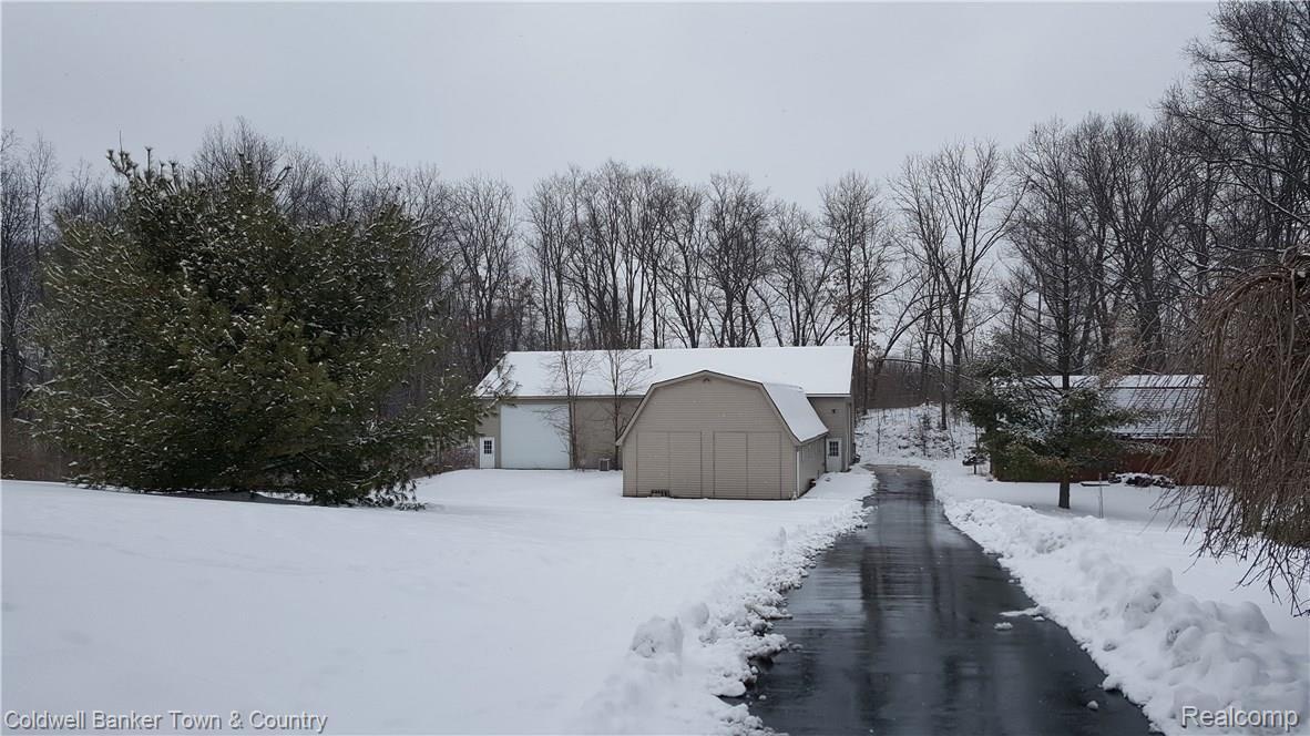 1960 Hidden Valley Howell, MI 48843 - Photo 67 of 70 20160305_135901.jpg