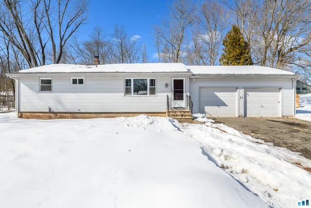 $359,900 | 23 Ridgefield Road, Wallingford, CT 06492