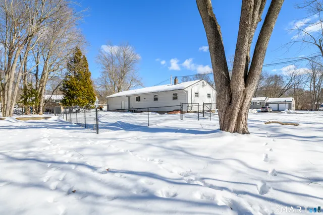 $359,900 | 23 Ridgefield Road, Wallingford, CT 06492