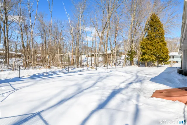 $359,900 | 23 Ridgefield Road, Wallingford, CT 06492