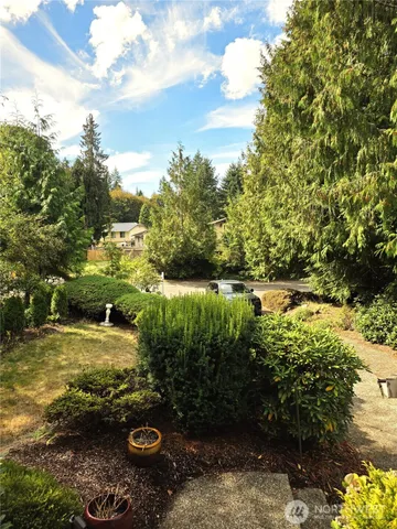 a view of a lake with houses