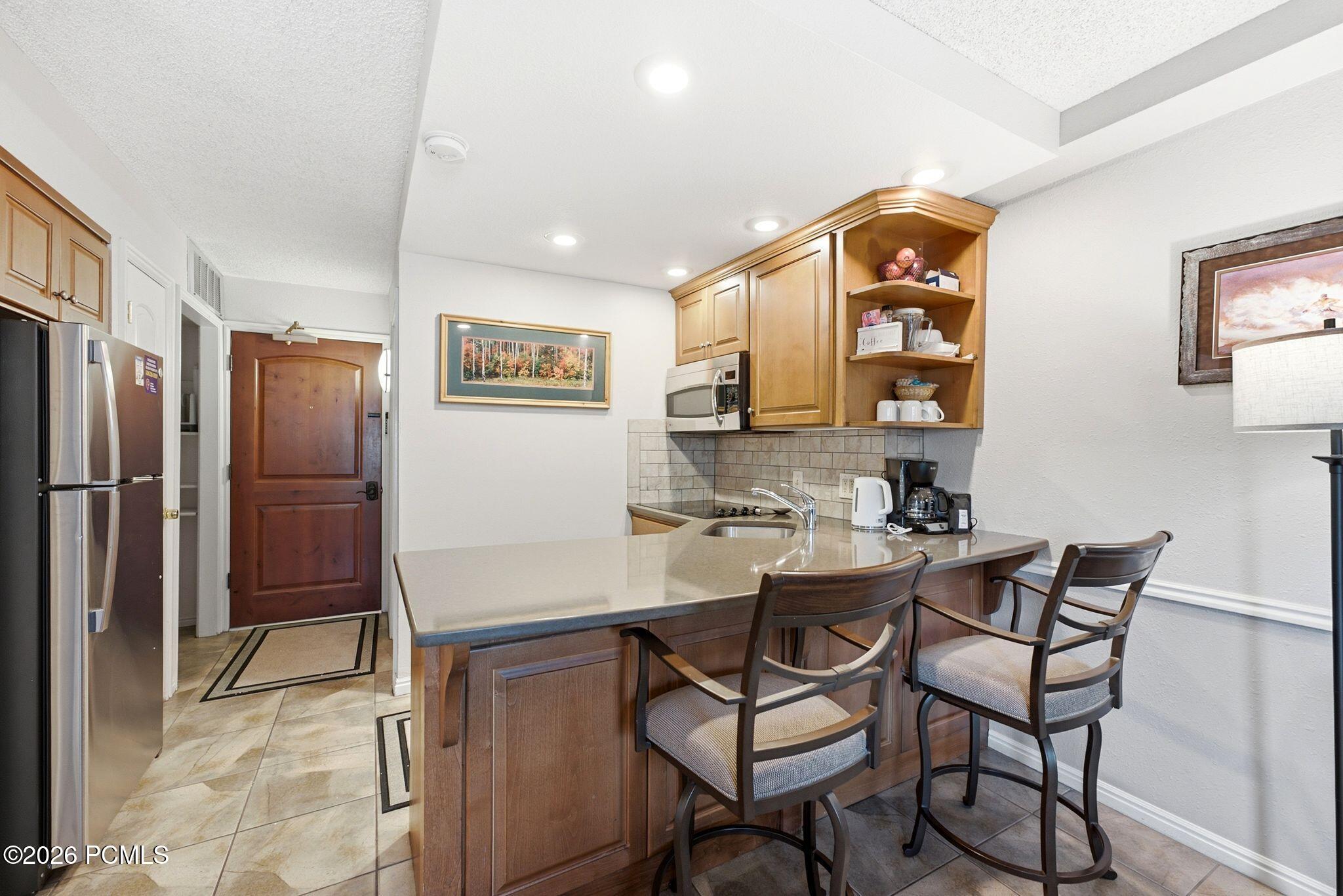 1637 Shortline Road, Unit 204 Park City, UT 84060 - Photo 5 of 21 Gallery Image 5