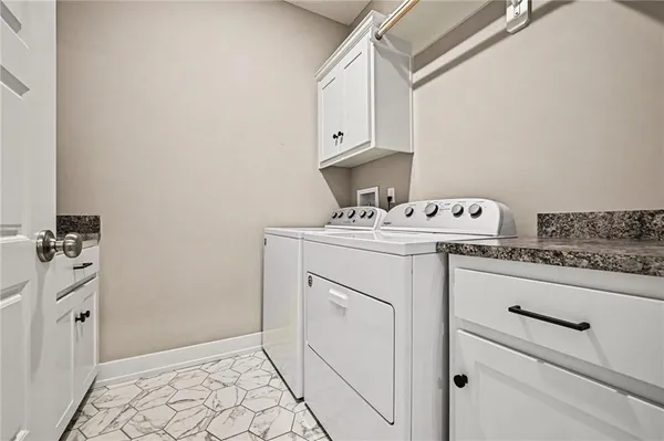 $569,950 | 8715 Northwest 74th Terrace, Kansas City, MO 64152