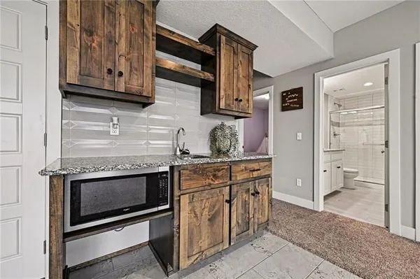 $569,950 | 8715 Northwest 74th Terrace, Kansas City, MO 64152