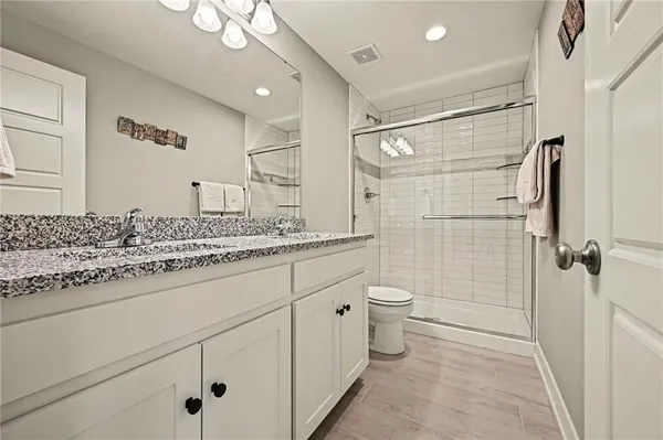 $569,950 | 8715 Northwest 74th Terrace, Kansas City, MO 64152