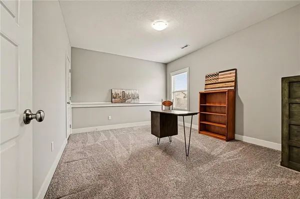 $569,950 | 8715 Northwest 74th Terrace, Kansas City, MO 64152