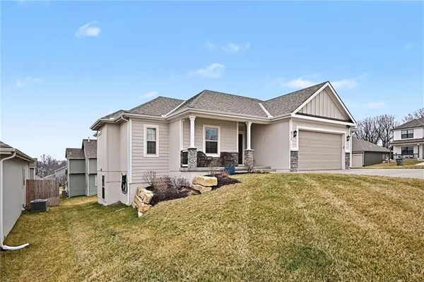 $569,950 | 8715 Northwest 74th Terrace, Kansas City, MO 64152