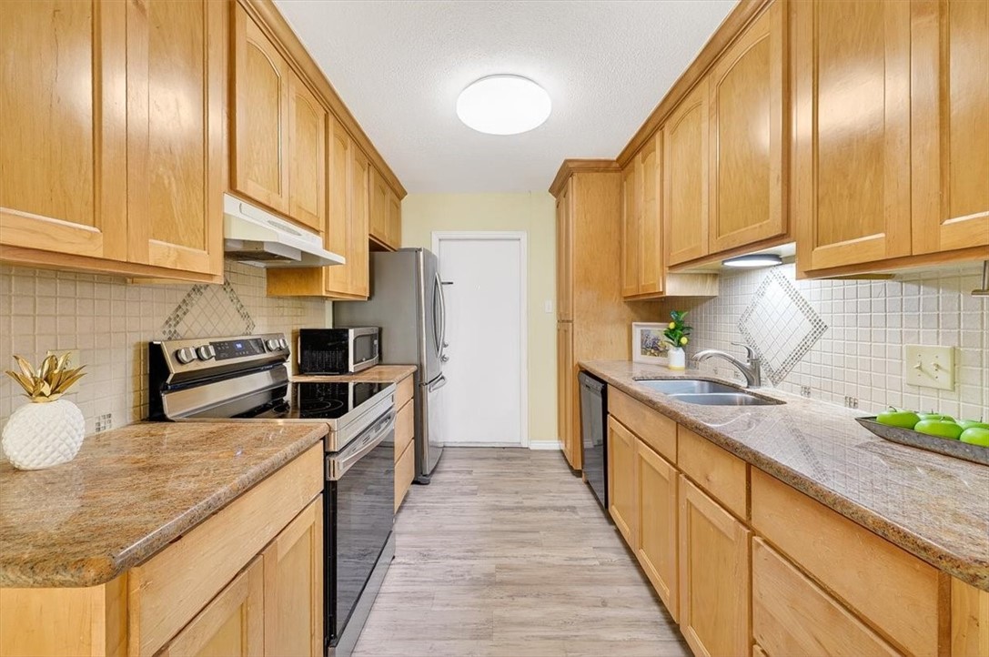 4710 Vail Street Corpus Christi, TX 78413 - Photo 10 of 30