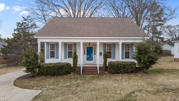 front view of house with a yard