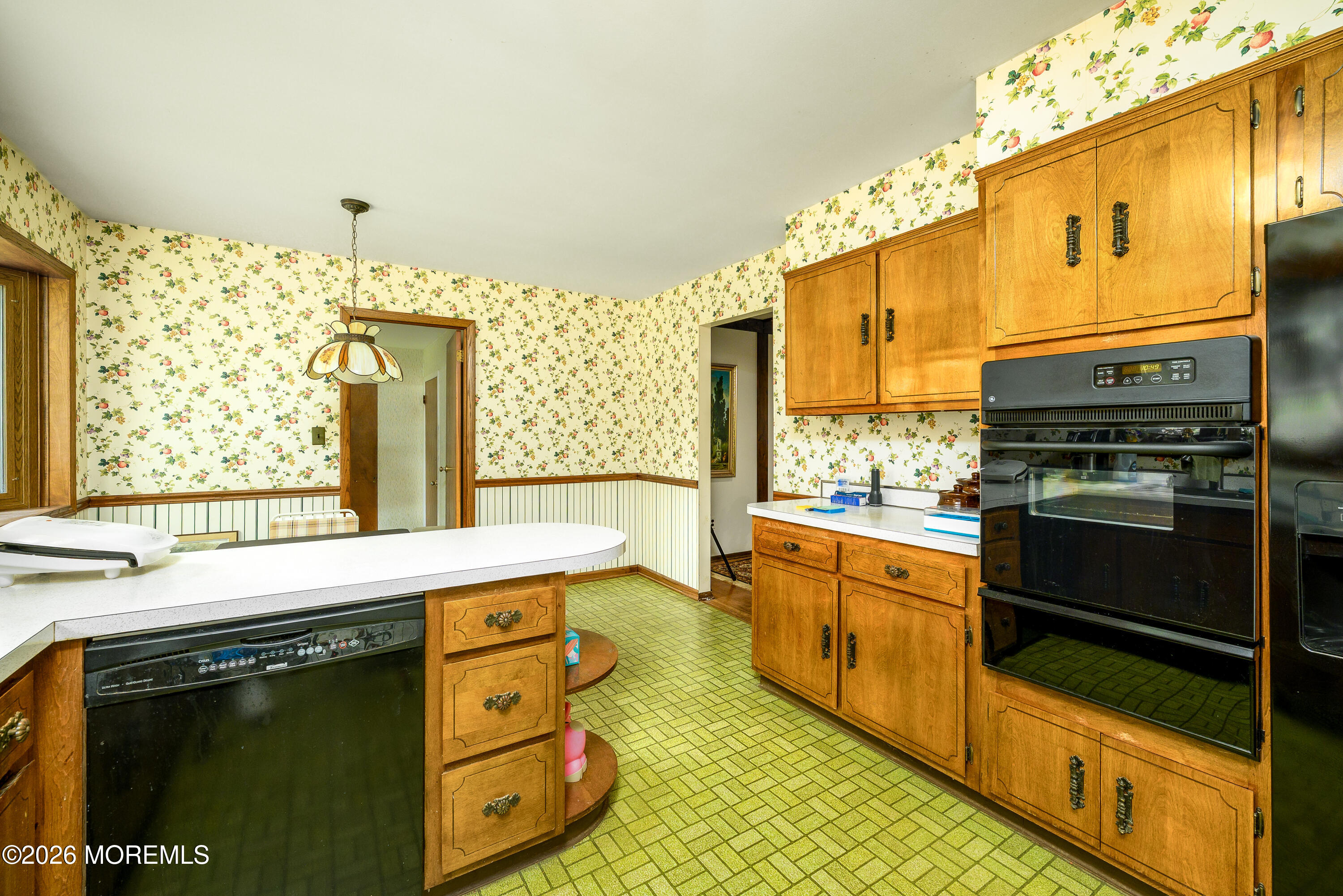 49 Newbury Road Howell, NJ 07731 - Photo 9 of 43 49 Newbury Rd-6
