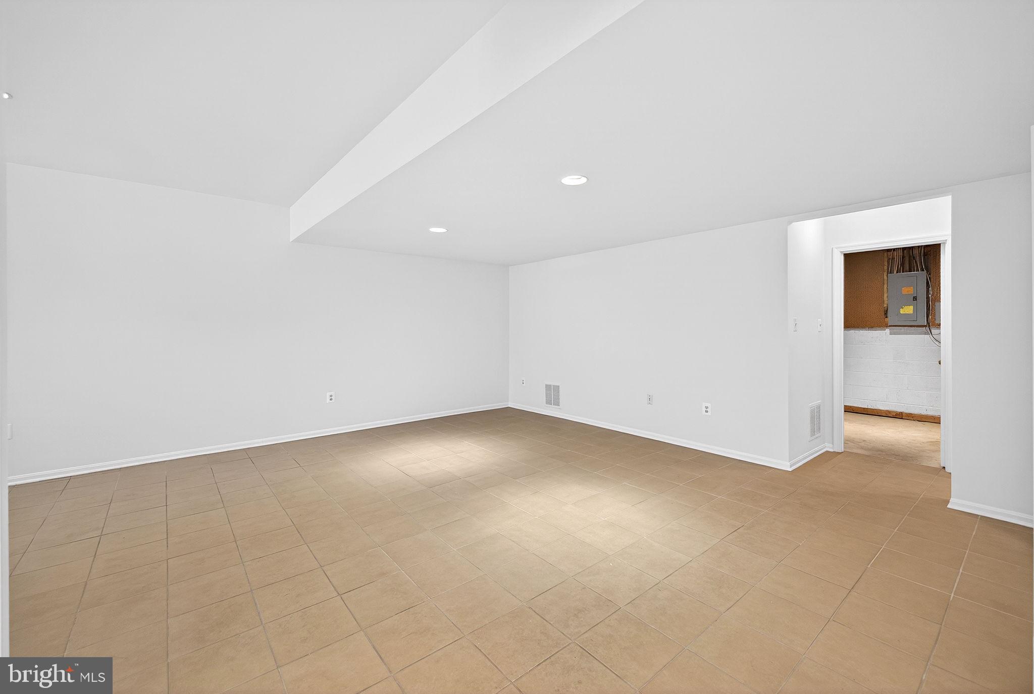 4867 Carriagepark Road Fairfax, VA 22032 - Photo 25 of 50