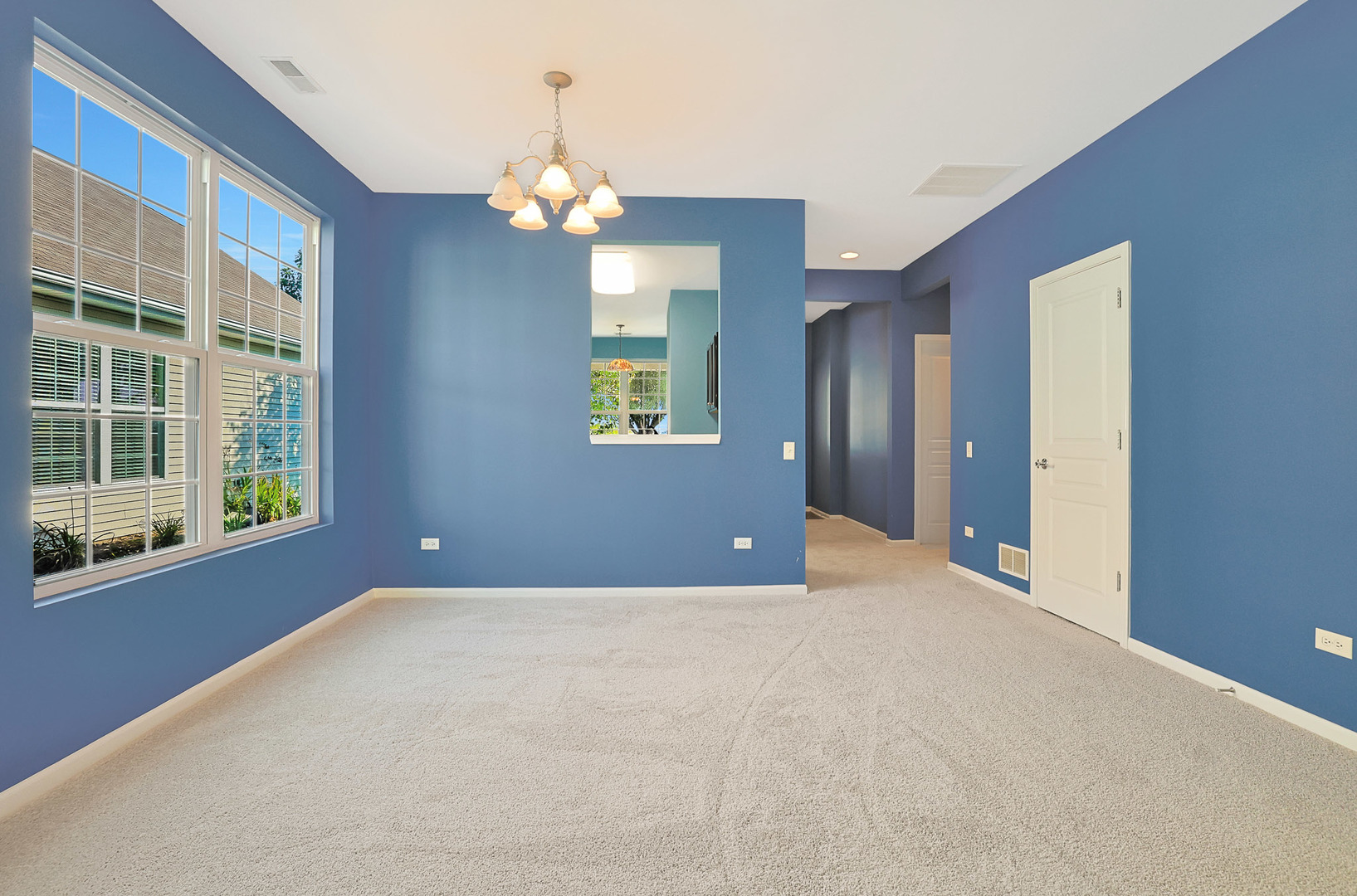 12669 Meritage Court Huntley, IL 60142 - Photo 8 of 33 a view of an empty room with a window