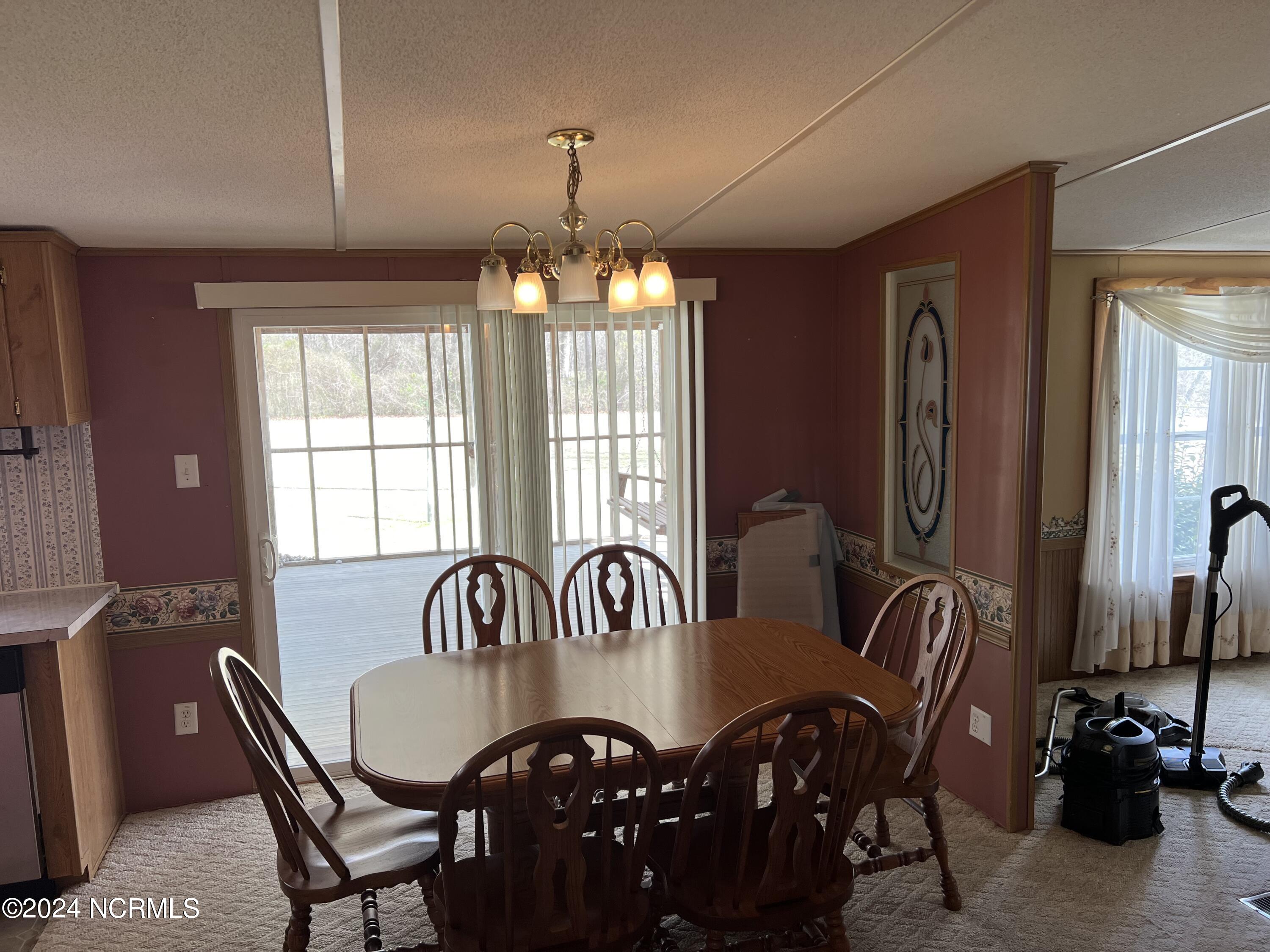 4345 Colonial Road Tarboro, NC 27886 - Photo 12 of 32 Dining Room