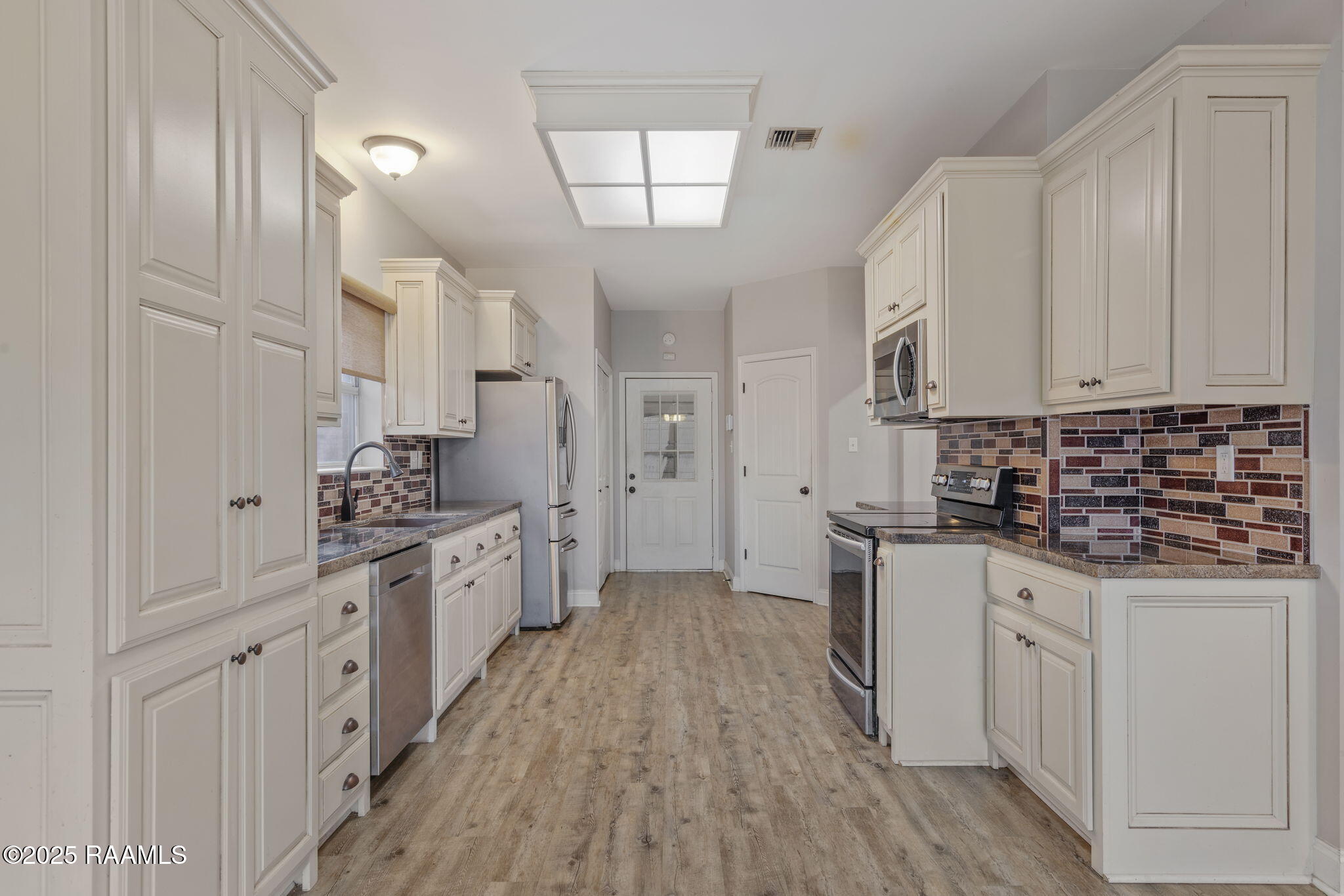 Undisclosed Address Lafayette, LA 70506 - Photo 8 of 20 8-web-or-mls-306 Glade Blvd-8