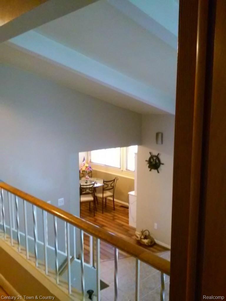 18050 Rainbow Road Fraser, MI 48026 - Photo 14 of 42 14.jpg