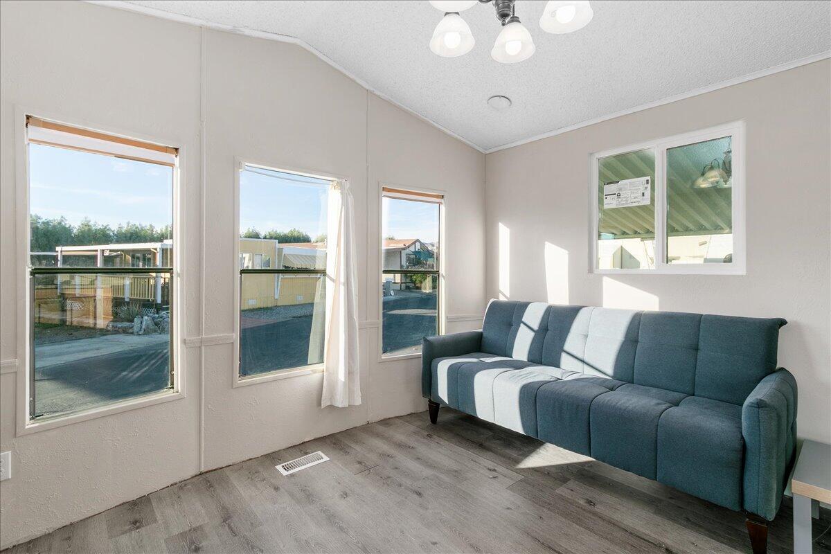 69530 Dillon Road, Unit 27 Desert Hot Springs, CA 92241 - Photo 8 of 20 08-IMG_6893 copy