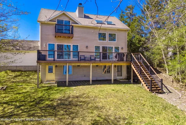 $899,000 | 28 Juniper Lane, Athens, NY 12015