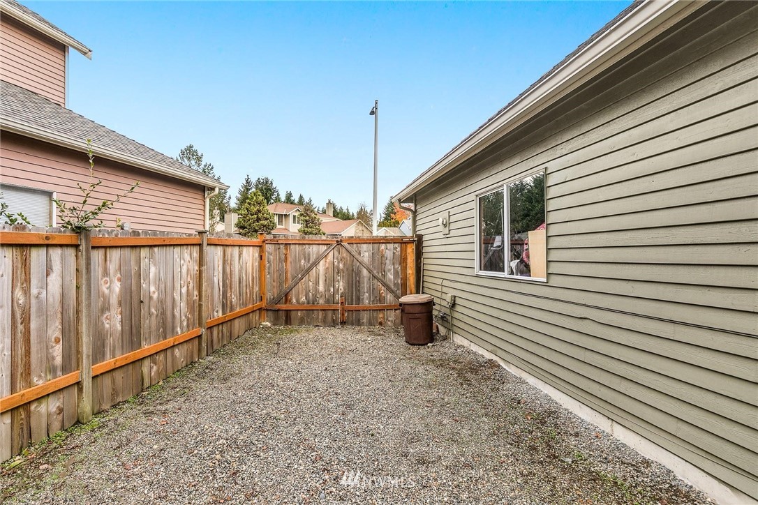 20912 33rd Avenue Southeast Bothell, WA 98021 - Photo 29 of 37