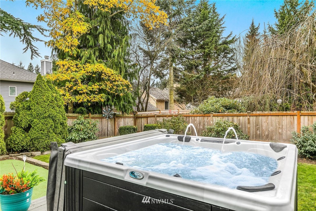 20912 33rd Avenue Southeast Bothell, WA 98021 - Photo 31 of 37