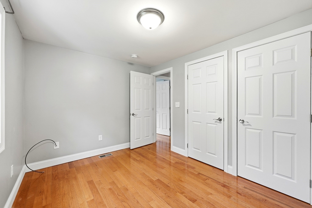 1185 Bay Road Amherst, MA 01002 - Photo 23 of 38