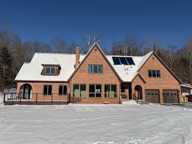 $819,000 | 936 Rocky Ridge Road, St. Johnsbury, VT 05819
