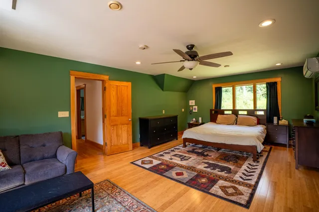 $819,000 | 936 Rocky Ridge Road, St. Johnsbury, VT 05819