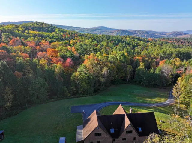 $819,000 | 936 Rocky Ridge Road, St. Johnsbury, VT 05819