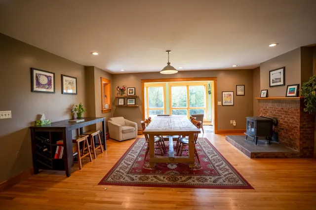 $819,000 | 936 Rocky Ridge Road, St. Johnsbury, VT 05819