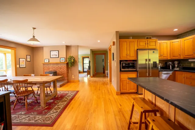 $819,000 | 936 Rocky Ridge Road, St. Johnsbury, VT 05819