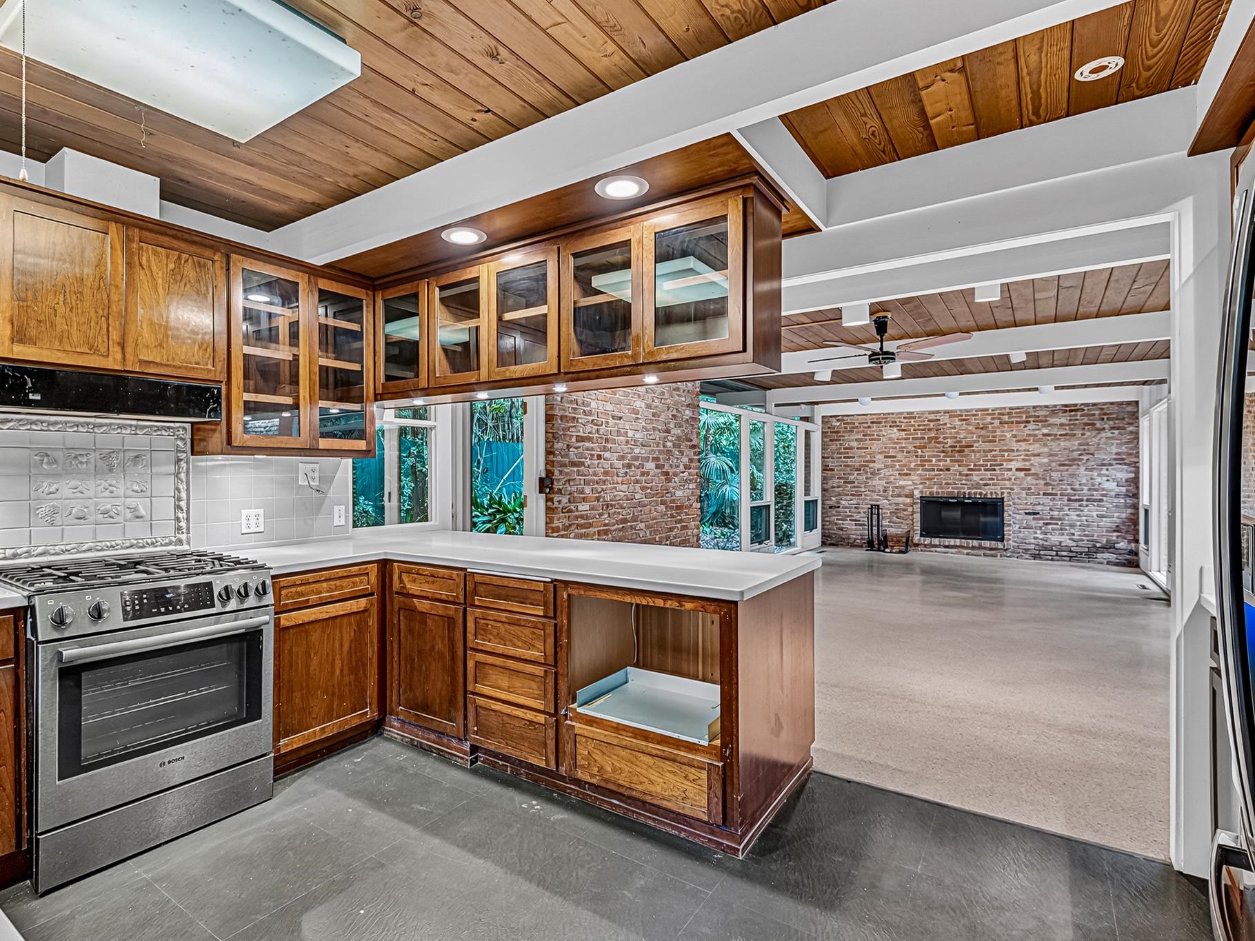 710 Waverly Road Tallahassee, FL 32312 - Photo 11 of 50