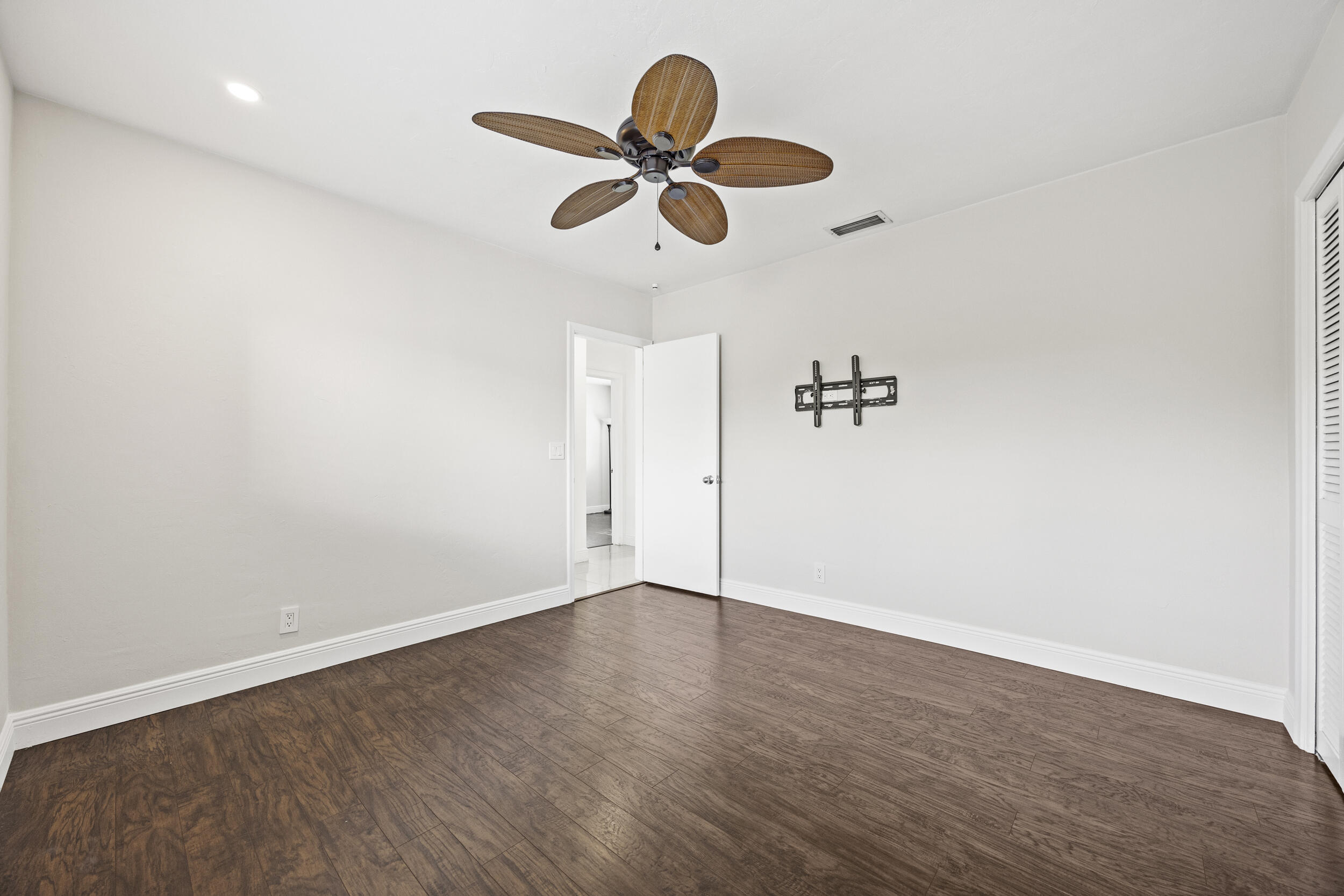 2502 Southwest 11th Court Boynton Beach, FL 33426 - Photo 37 of 64 IMG_1709