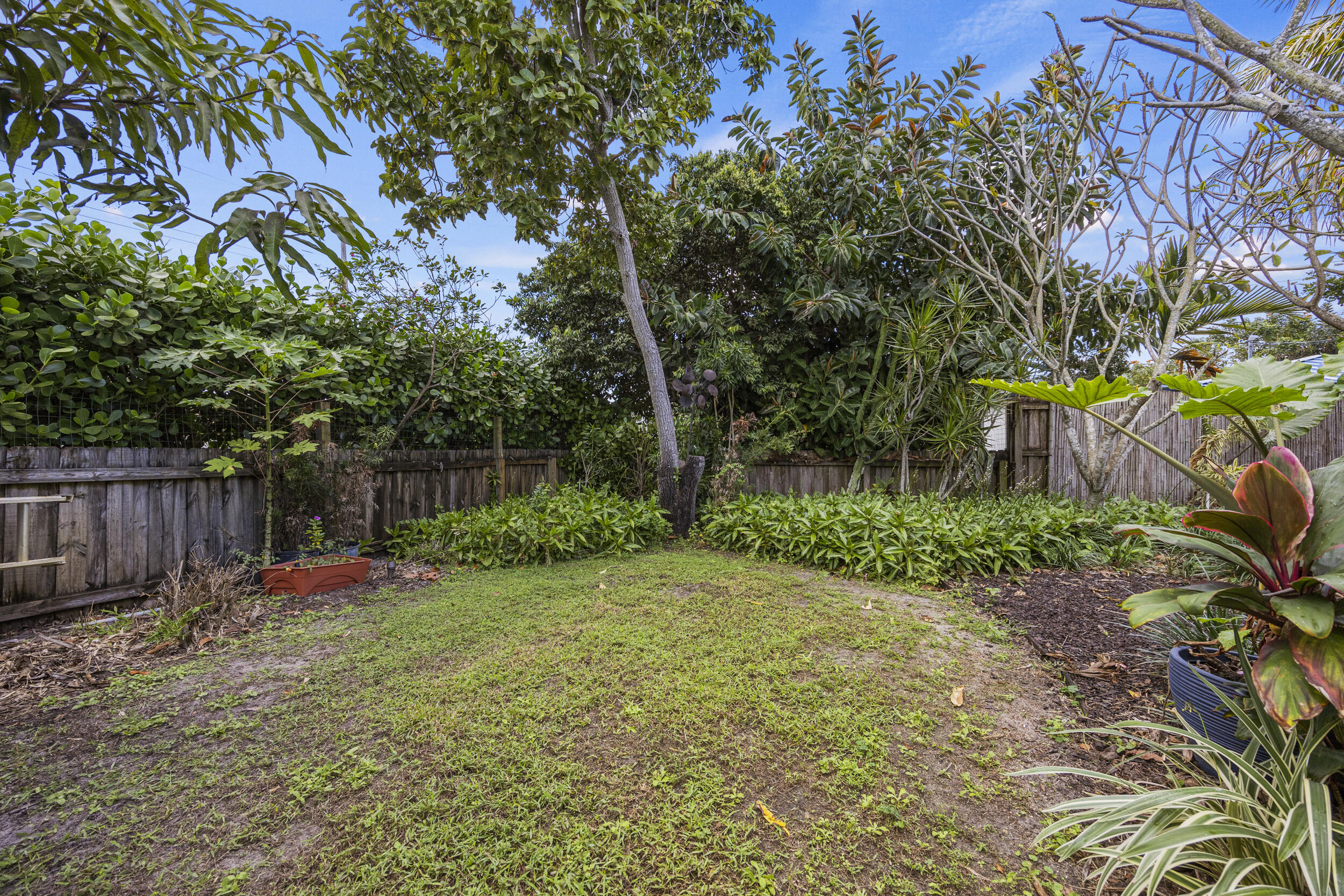 2502 Southwest 11th Court Boynton Beach, FL 33426 - Photo 48 of 64 IMG_1731