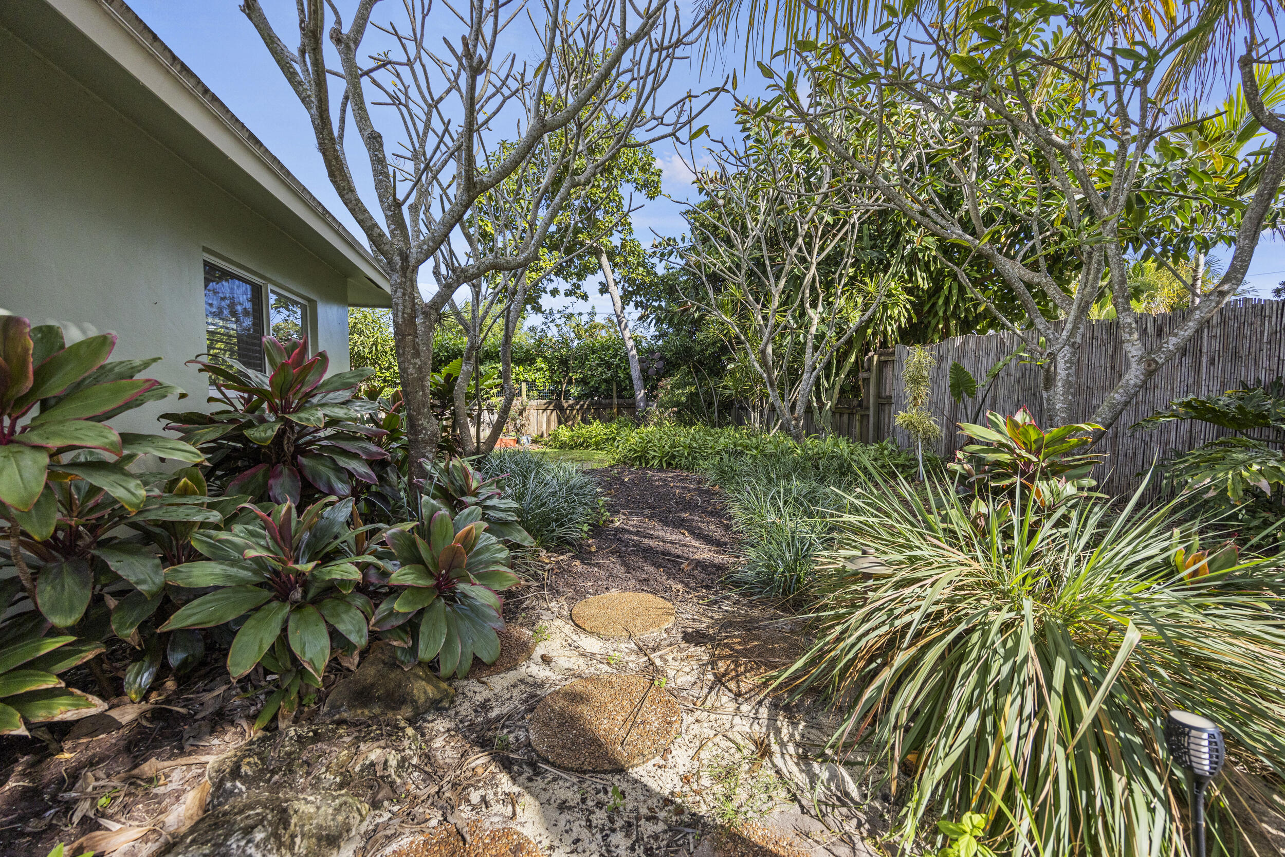 2502 Southwest 11th Court Boynton Beach, FL 33426 - Photo 50 of 64 IMG_1728