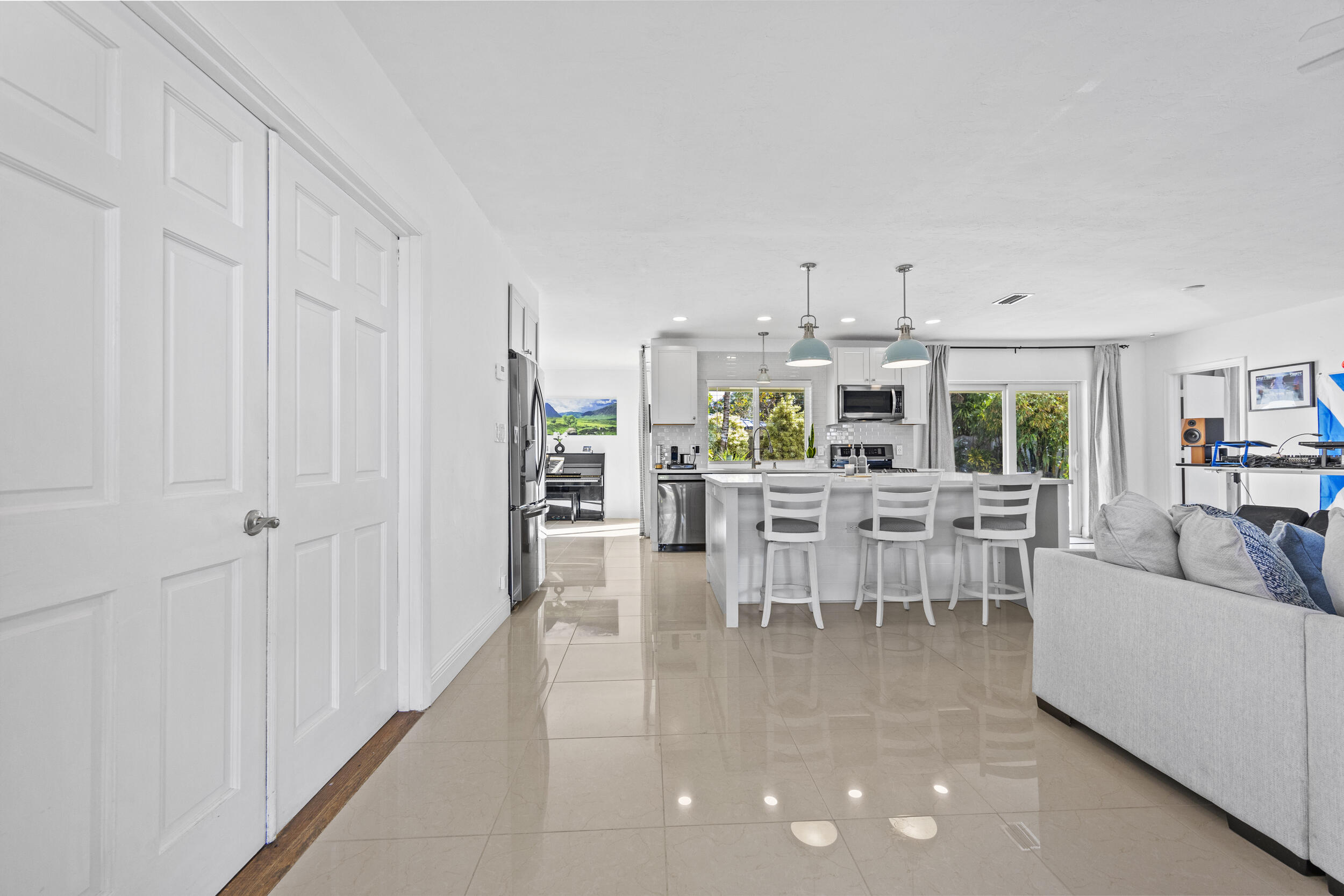 2502 Southwest 11th Court Boynton Beach, FL 33426 - Photo 5 of 64 IMG_1730