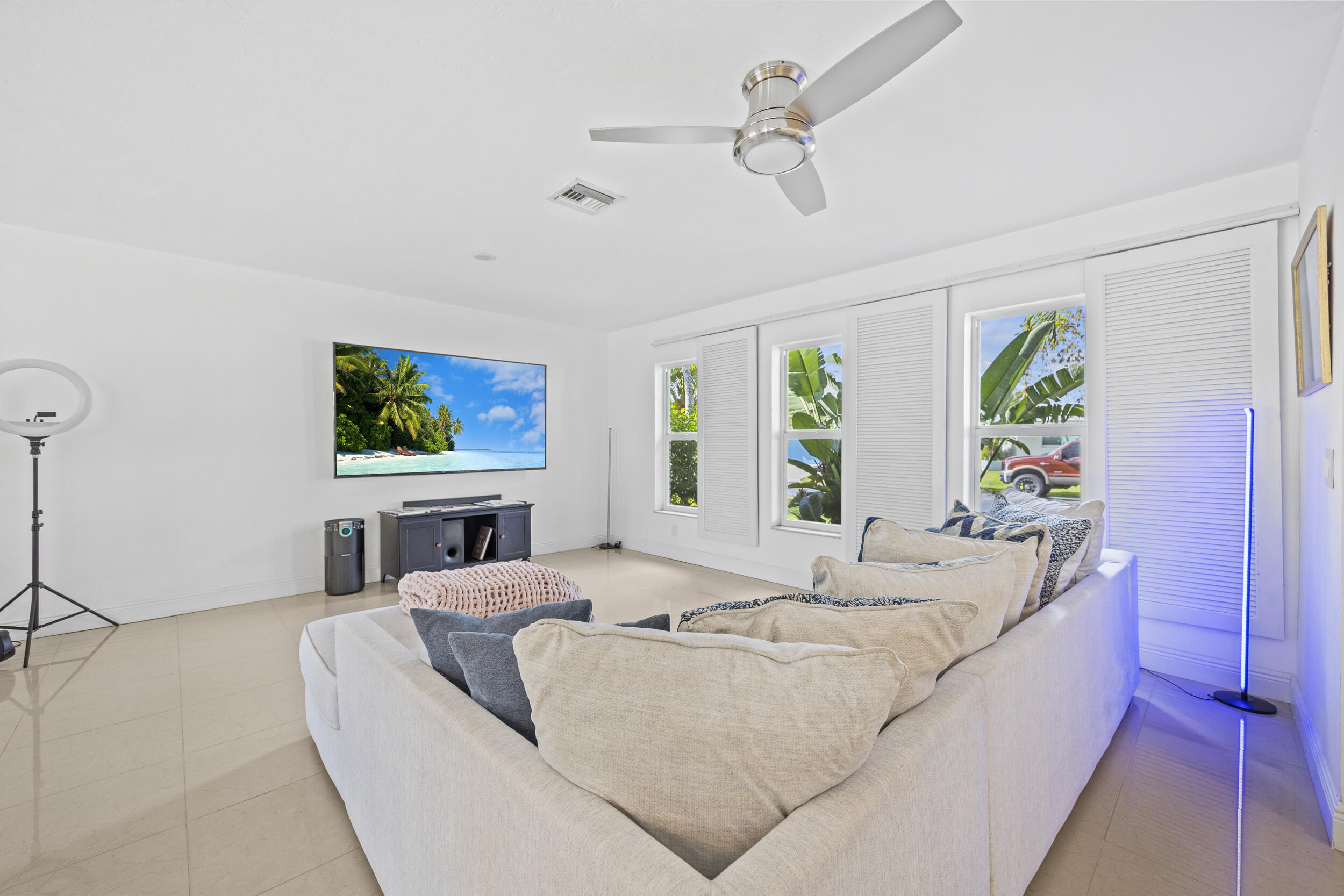 2502 Southwest 11th Court Boynton Beach, FL 33426 - Photo 9 of 64 IMG_1744