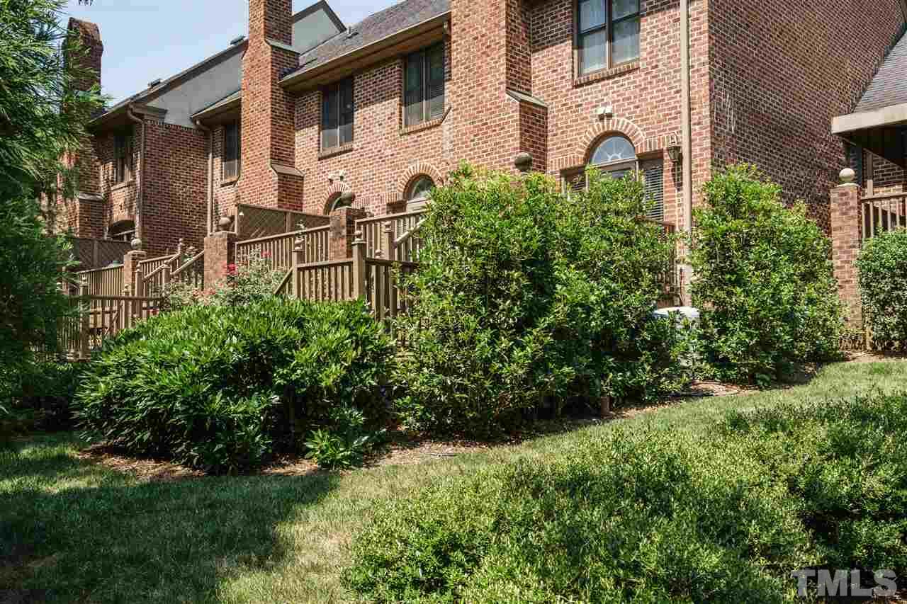 3320 Ridgecrest Court Raleigh, NC 27607 - Photo 24 of 24 front view of a house with a yard