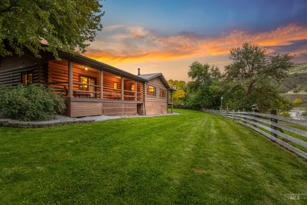 $2,599,000 | 13706 Highway 95, White Bird, ID 83554