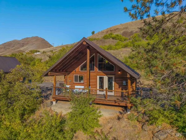 $2,599,000 | 13706 Highway 95, White Bird, ID 83554