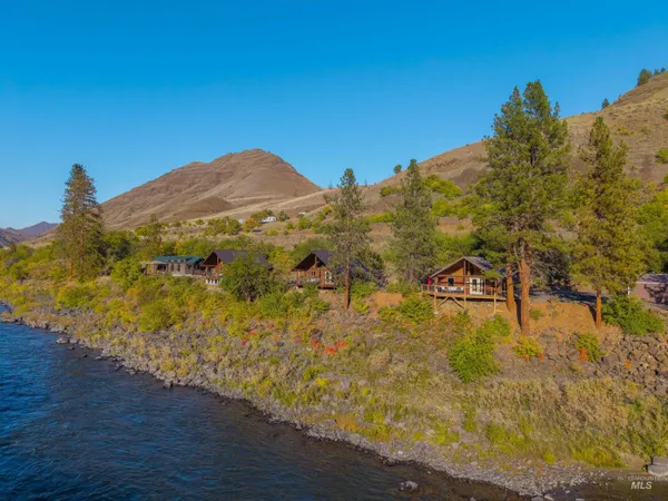 $2,599,000 | 13706 Highway 95, White Bird, ID 83554