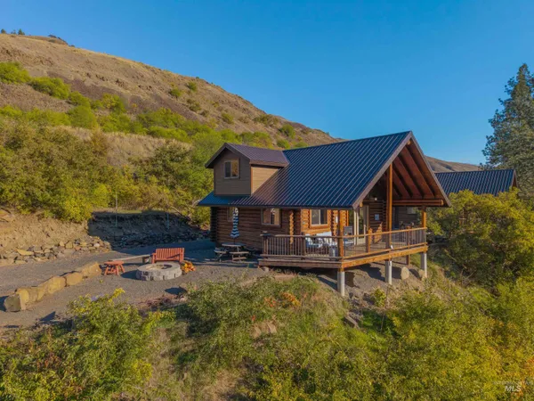 $2,599,000 | 13706 Highway 95, White Bird, ID 83554