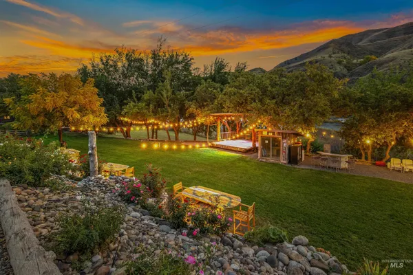 $2,599,000 | 13706 Highway 95, White Bird, ID 83554