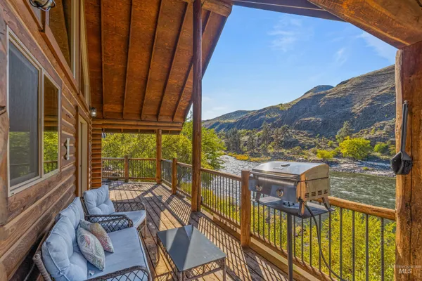 $2,599,000 | 13706 Highway 95, White Bird, ID 83554