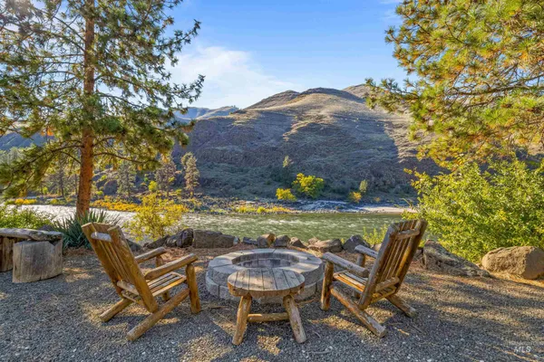 $2,599,000 | 13706 Highway 95, White Bird, ID 83554